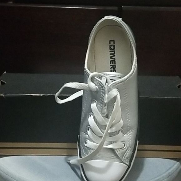 Converse - Picture 3 of 5